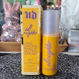 Urban Decay All Nighter Setting Spray – Bright Yellow Bottle